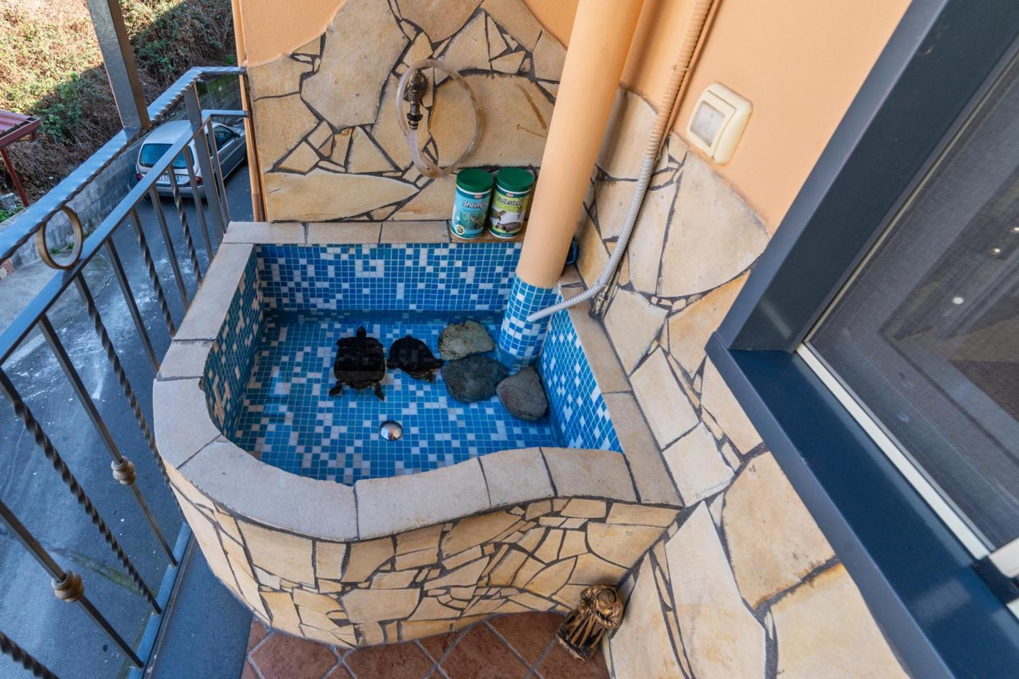 Casa La Scivola Apartment คาตาเนีย ภายนอก รูปภาพ