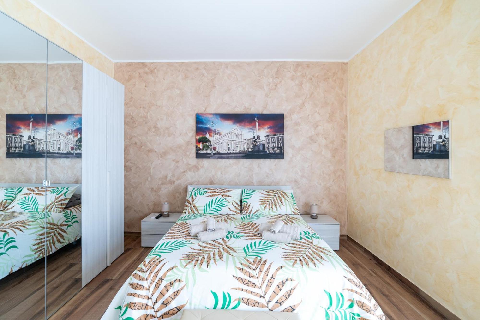 Casa La Scivola Apartment คาตาเนีย ภายนอก รูปภาพ