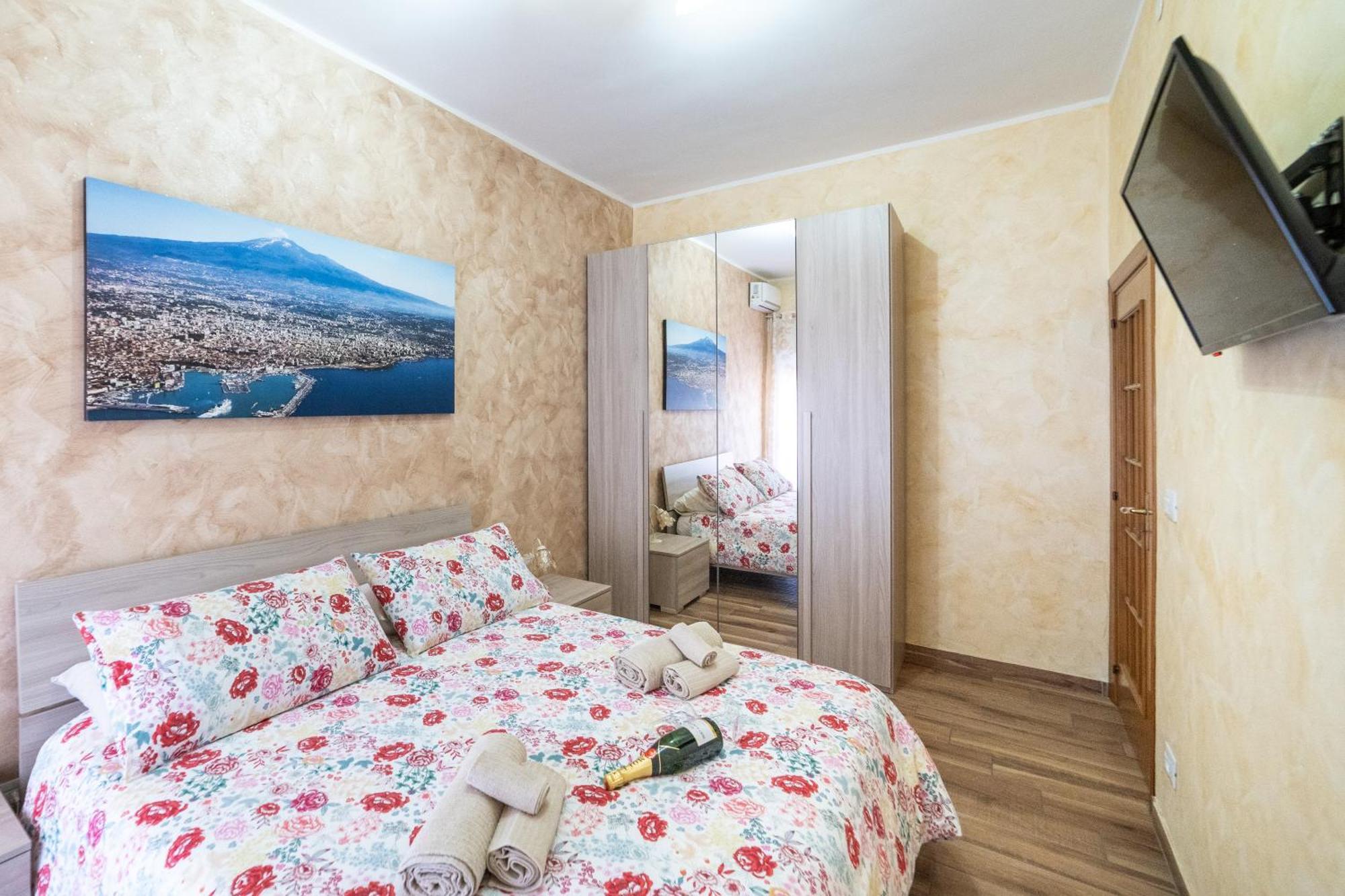 Casa La Scivola Apartment คาตาเนีย ภายนอก รูปภาพ